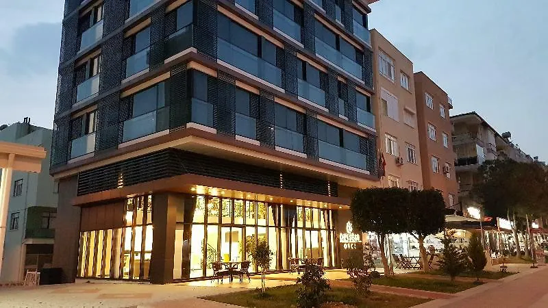 ホテル Ozyigit Otel アンタルヤ