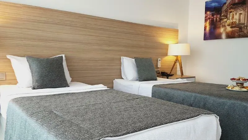 Ozyigit Otel アンタルヤ 3*,