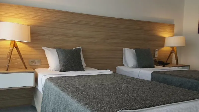 Ozyigit Otel アンタルヤ 3*,  トルコ