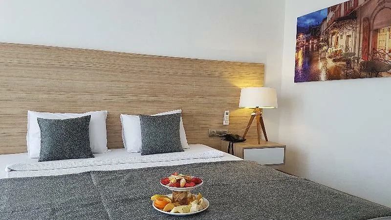 Ozyigit Otel アンタルヤ