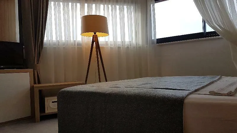 ホテル Ozyigit Otel アンタルヤ